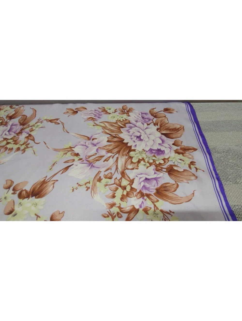 Beautiful Vintage Fine Silk Scarf Lilac Lavender Purple Florals LARGE SQUARE 34